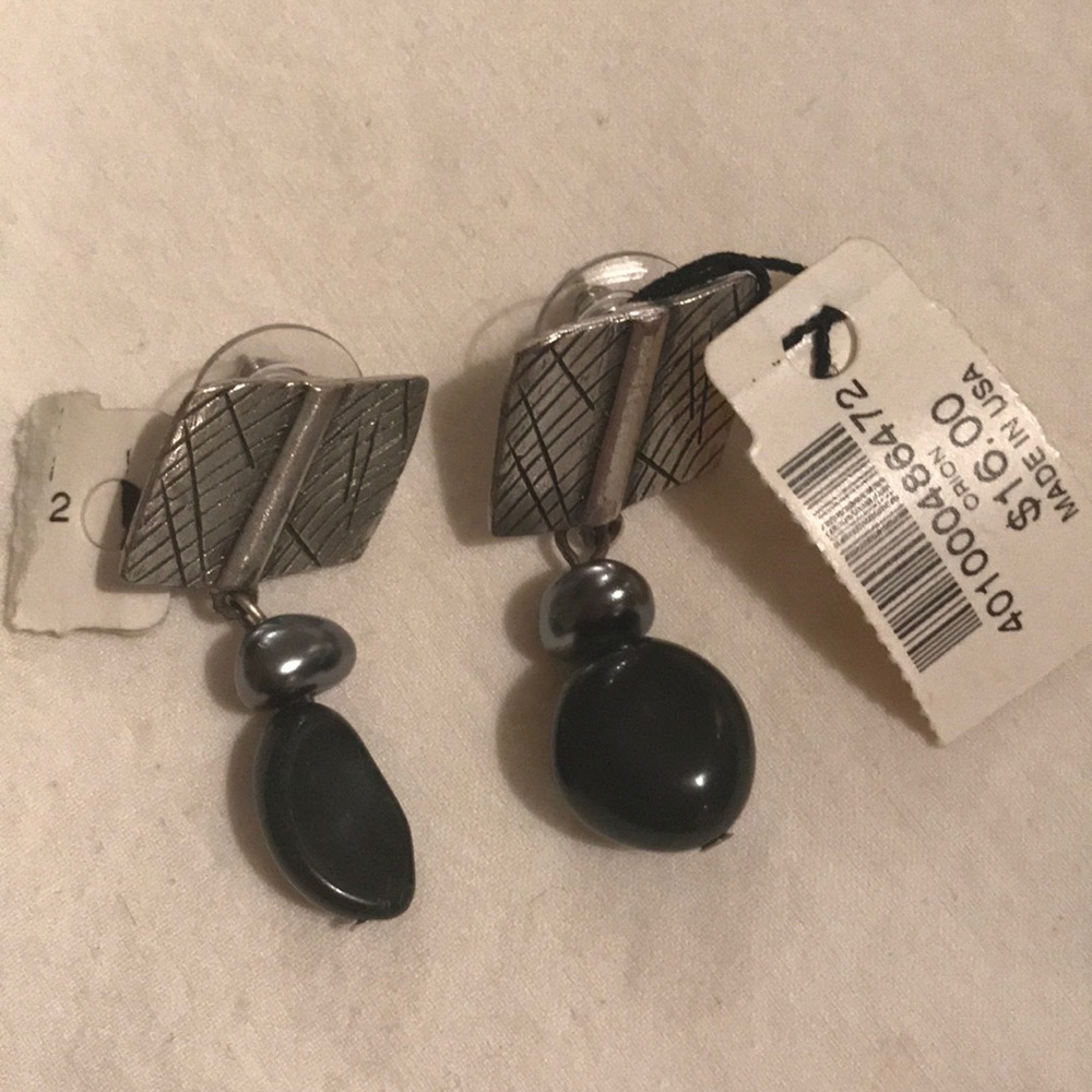 Chico’s Dangle Earrings NWT